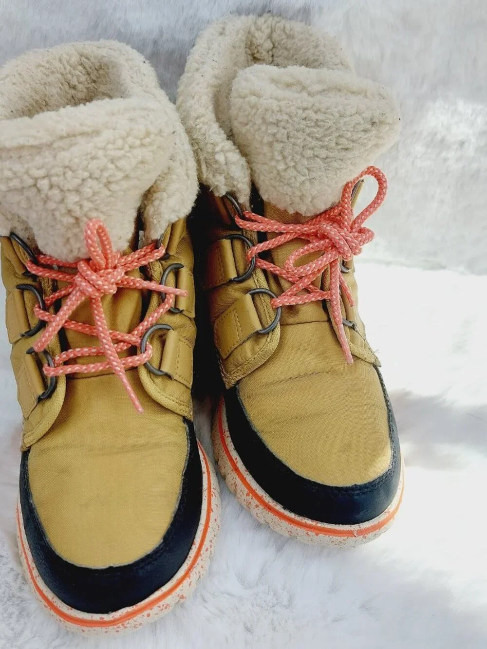 Sorel Women's Tan Black Cozy Carnival Faux Fur Ankle Winter Snow Boots Size 7